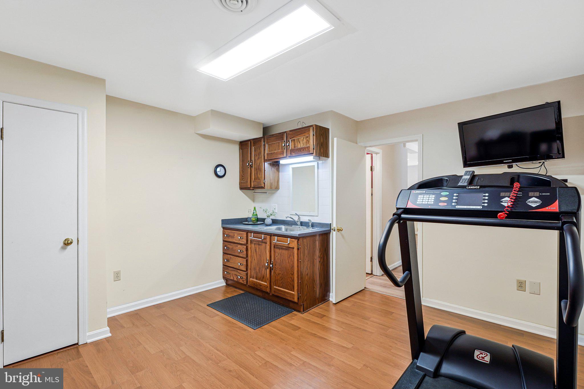 10500 Mt Sunapee Road Vienna, VA 22182 - Photo 34 of 52 Exercise room w/ convenient utility sink