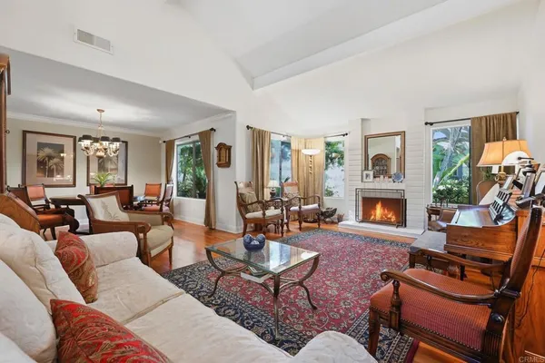 $2,600,000 | 1066 Guildford Court, Encinitas, CA 92024