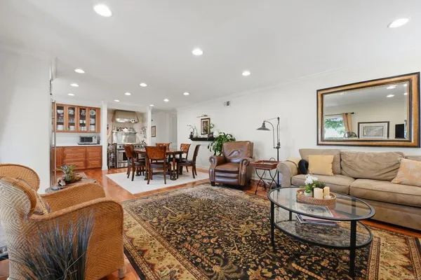 $2,600,000 | 1066 Guildford Court, Encinitas, CA 92024