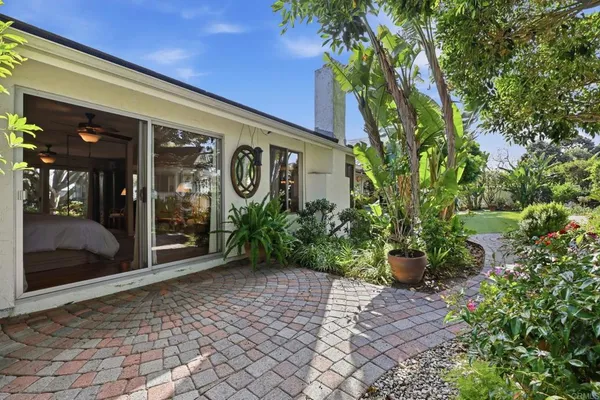 $2,600,000 | 1066 Guildford Court, Encinitas, CA 92024