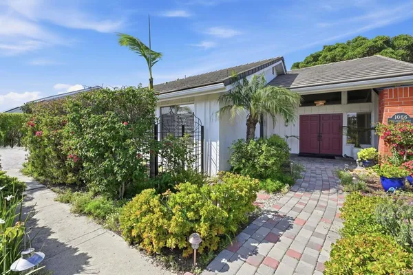 $2,600,000 | 1066 Guildford Court, Encinitas, CA 92024