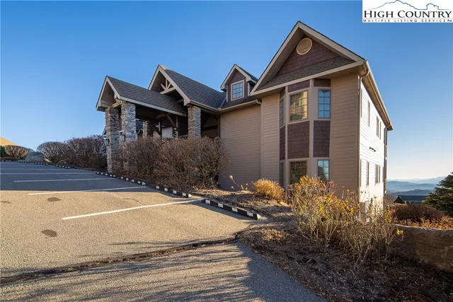 $540,000 | 166 Trails End, Unit 34D, Sugar Mountain, NC 28604