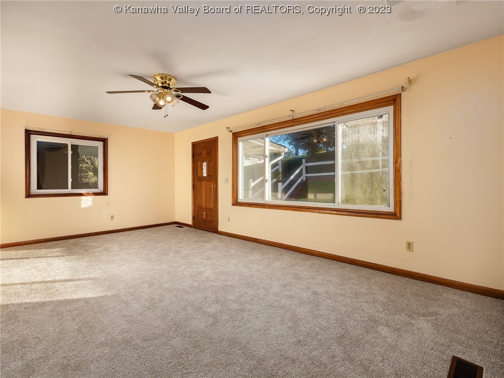 1977 Grapevine Road Charleston, WV 25320 - Photo 9 of 19 Gallery Image 9