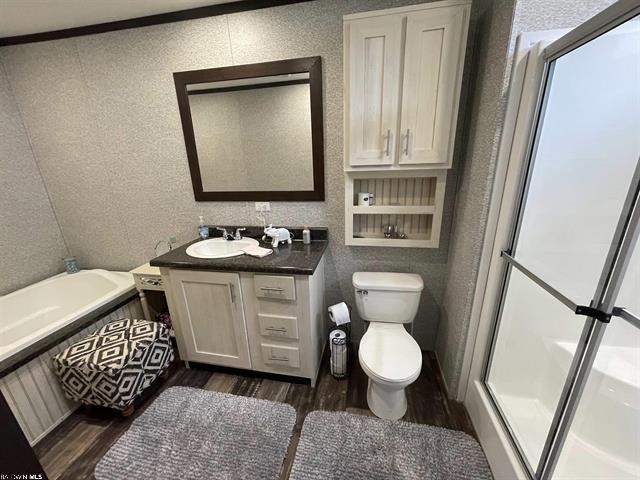 17644 County Road 16 Foley, AL 36535 - Photo 8 of 16 Master Bath