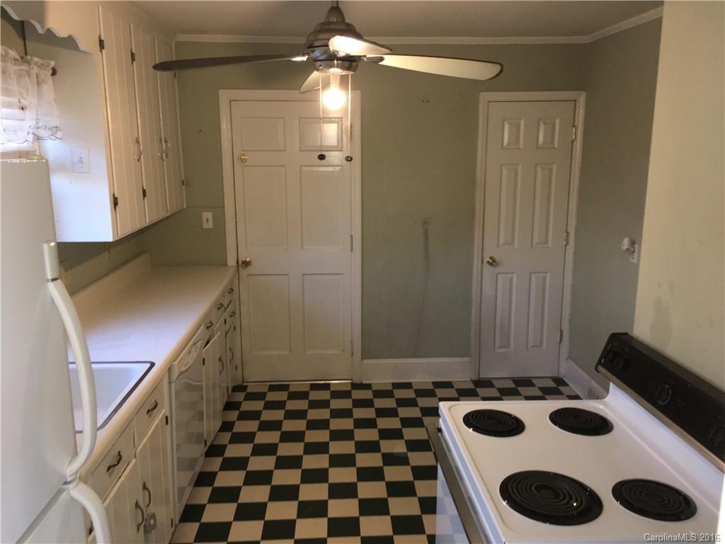 4113 Applegate Road Charlotte, NC 28209 - Photo 3 of 11