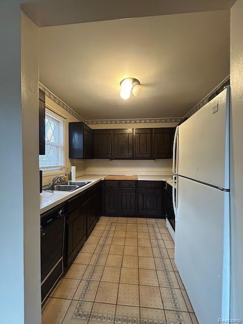 5045 Crooks Road, Unit 24 Royal Oak, MI 48073 - Photo 15 of 30