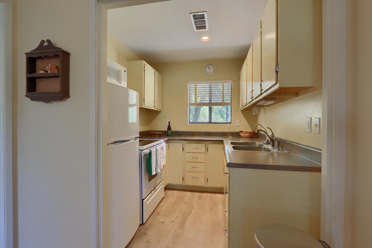 43016 Sunshine Mountain Road Oakhurst, CA 93644 - Photo 29 of 85