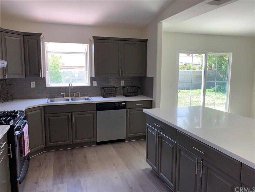 67145 Rango Road Cathedral City, CA 92234 - Photo 7 of 25 Kitchen_1