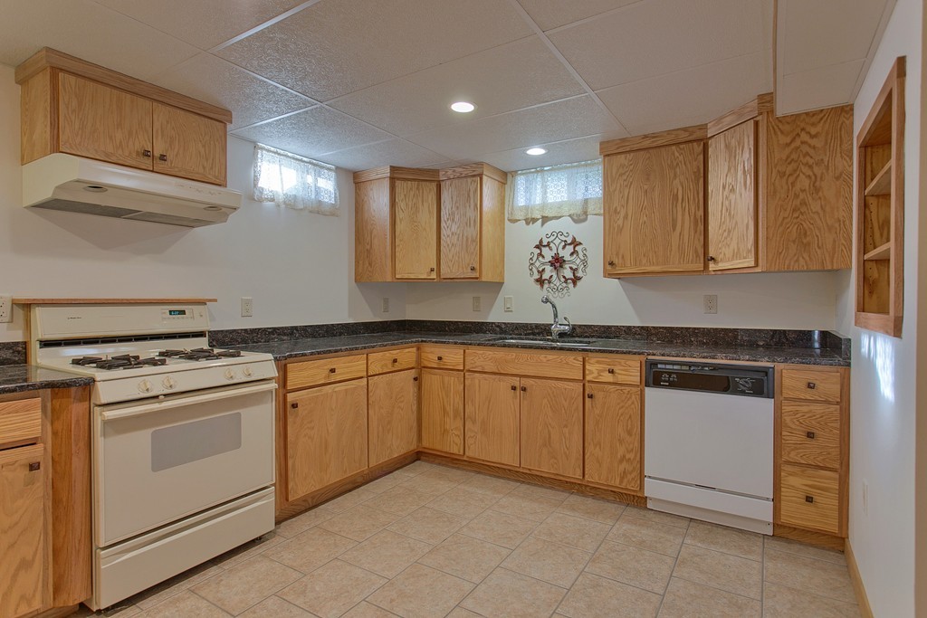 134 Shelters Road Groton, MA 01450 - Photo 23 of 28