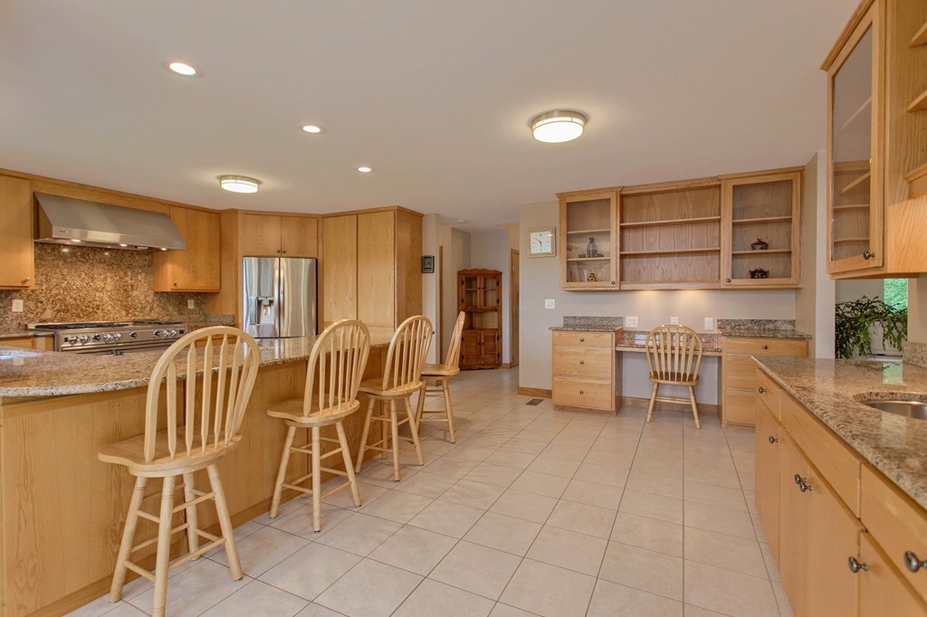 134 Shelters Road Groton, MA 01450 - Photo 8 of 28