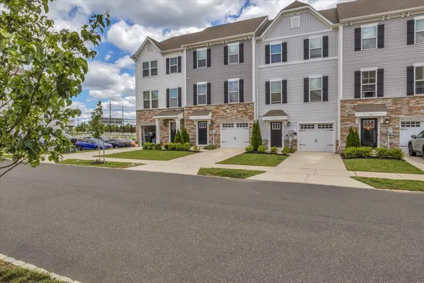 $3,400 | 97 Kohlmyer Drive, Pennsauken, NJ 08110