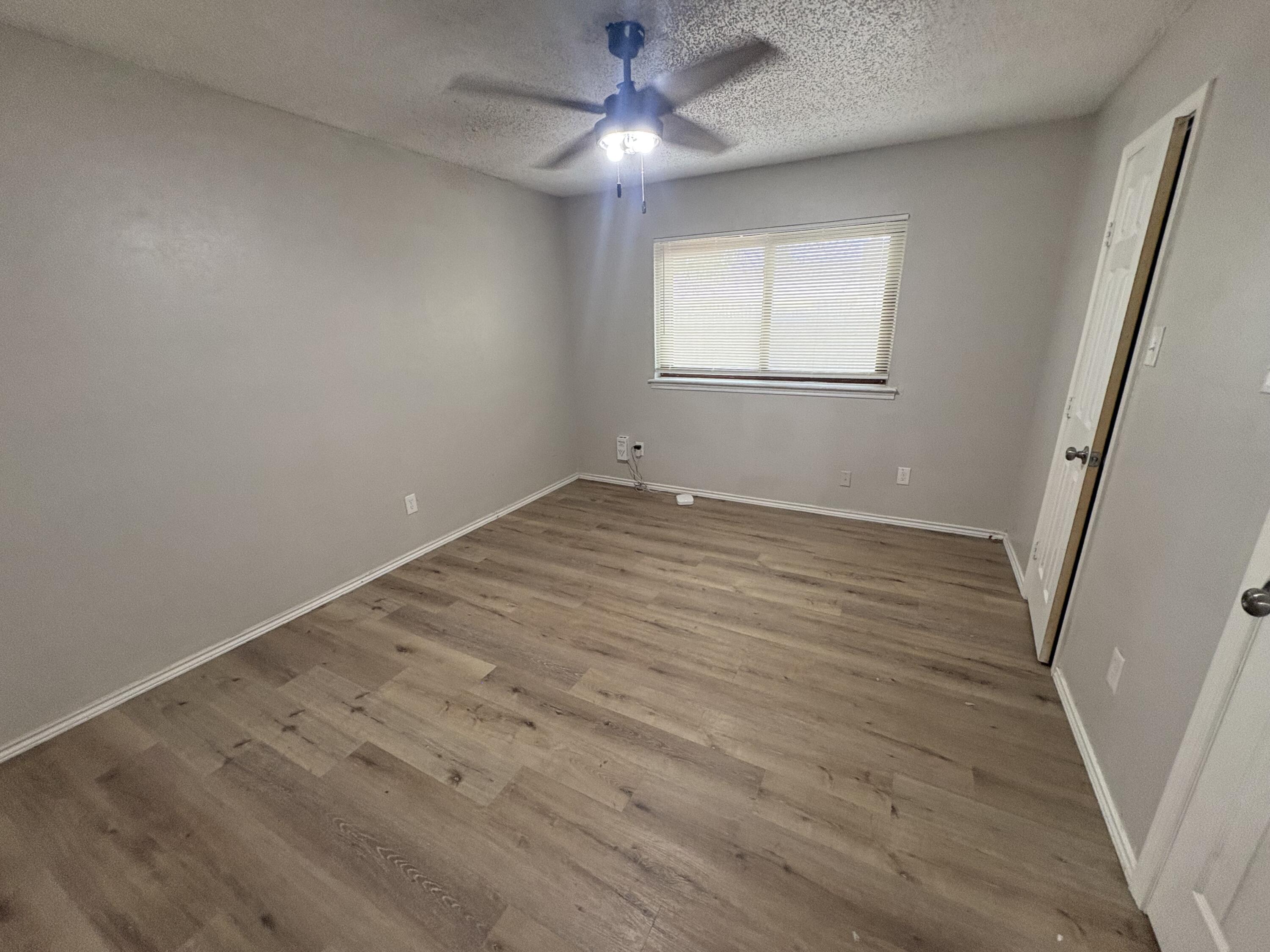 3219 84th Street Lubbock, TX 79423 - Photo 5 of 9 IMG_2715