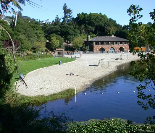 $1,098,000 | 5380 Thomas Avenue, Oakland, CA 94618