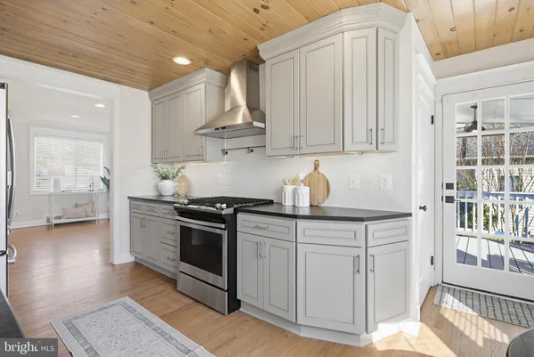 $595,000 | 2107 Edmondson Avenue, Baltimore, MD 21228