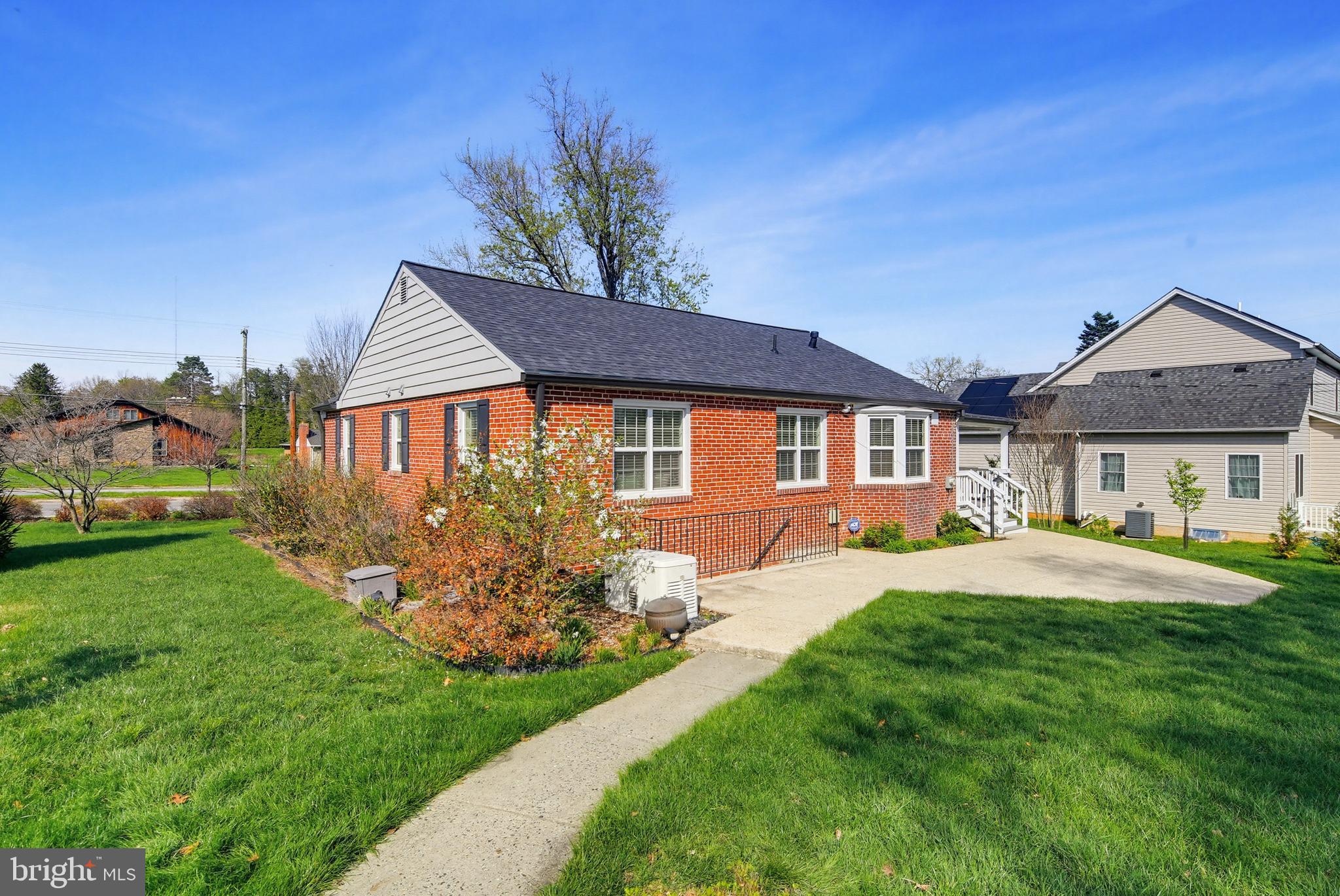 2107 Edmondson Avenue Baltimore, MD 21228 - Photo 36 of 40