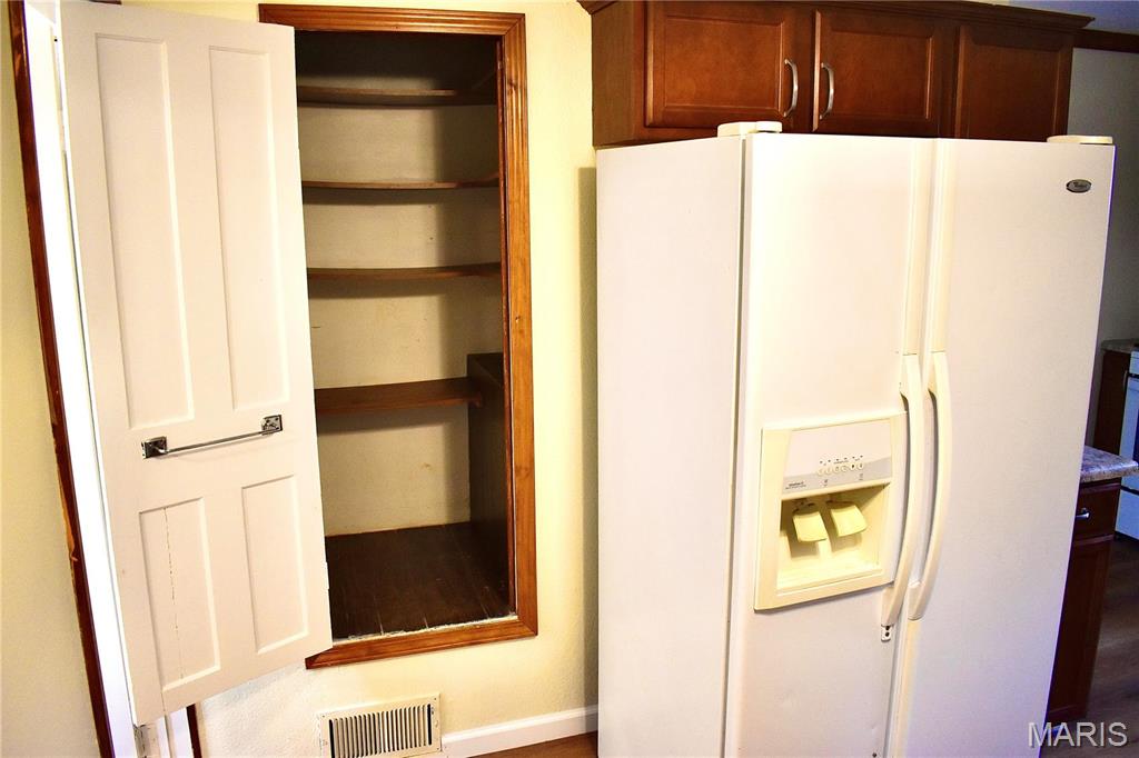 1413 Milton Road Alton, IL 62002 - Photo 11 of 30