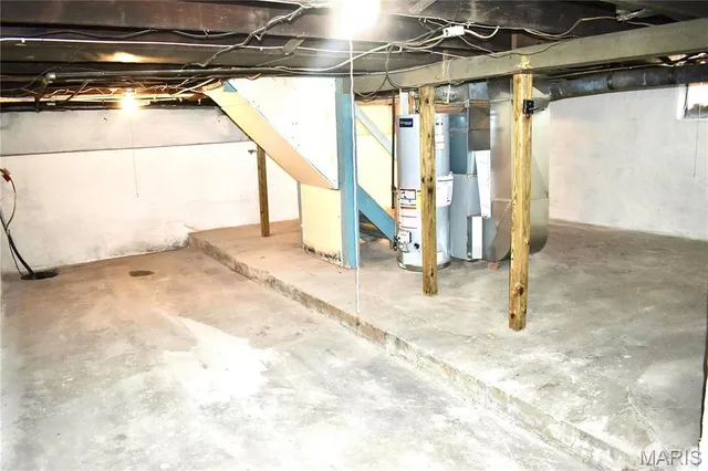 $1,250 | 1413 Milton Road, Alton, IL 62002