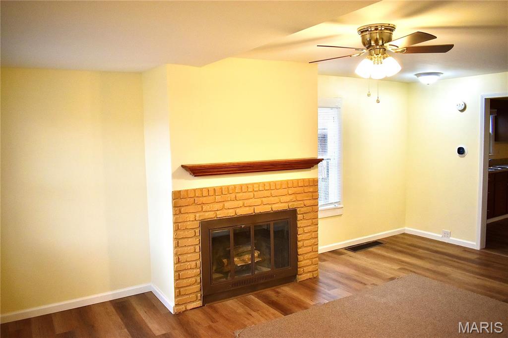 1413 Milton Road Alton, IL 62002 - Photo 5 of 30