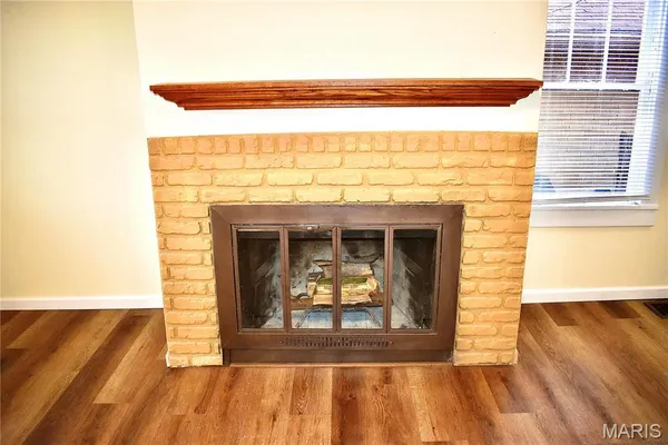 $1,255 | 1413 Milton Road, Alton, IL 62002