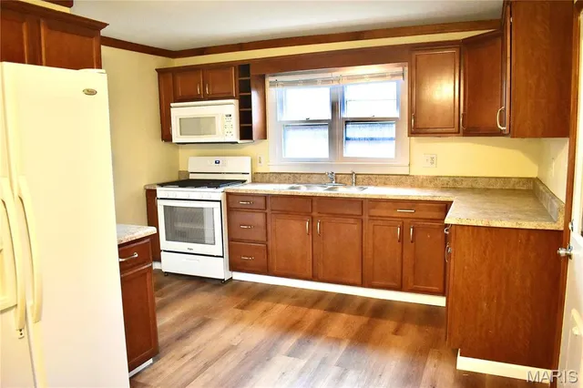 $1,250 | 1413 Milton Road, Alton, IL 62002