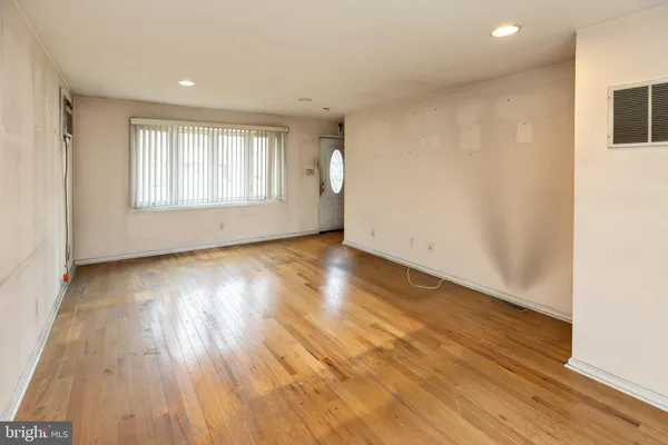 $295,000 | 2703 Union Avenue, Pennsauken, NJ 08109