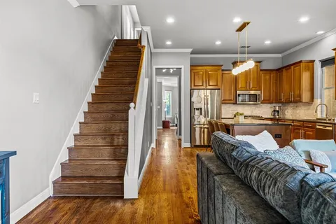 $499,000 | 1215 North Bishop Avenue, Dallas, TX 75208