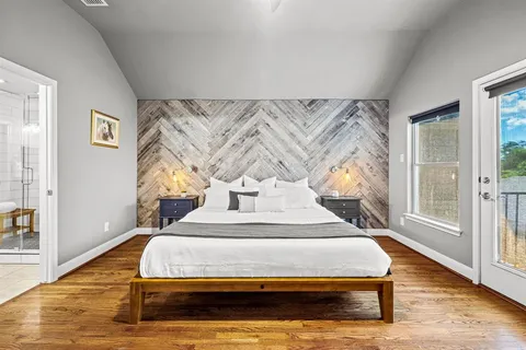 $499,000 | 1215 North Bishop Avenue, Dallas, TX 75208