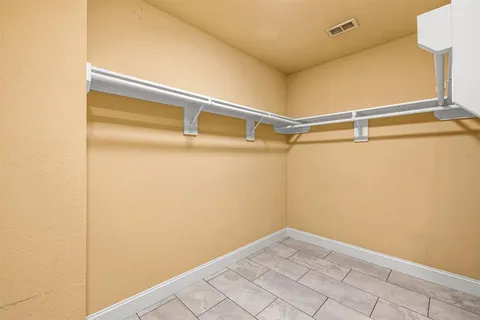 $499,000 | 1215 North Bishop Avenue, Dallas, TX 75208