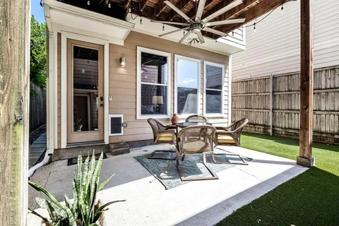 $499,000 | 1215 North Bishop Avenue, Dallas, TX 75208