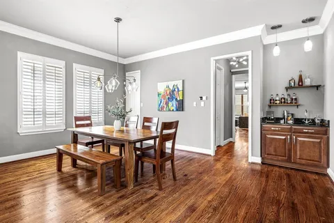 $499,000 | 1215 North Bishop Avenue, Dallas, TX 75208