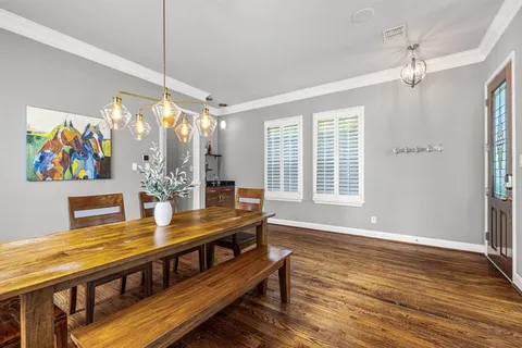 $499,000 | 1215 North Bishop Avenue, Dallas, TX 75208