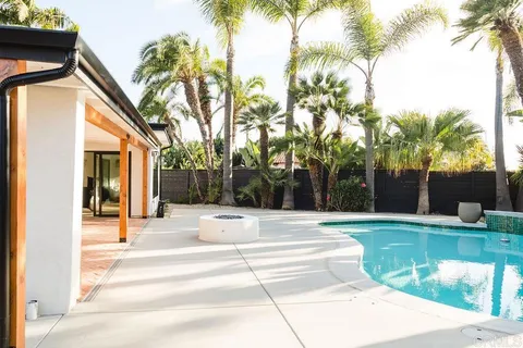 $2,450,450 | 1890 Basswood Avenue, Carlsbad, CA 92008