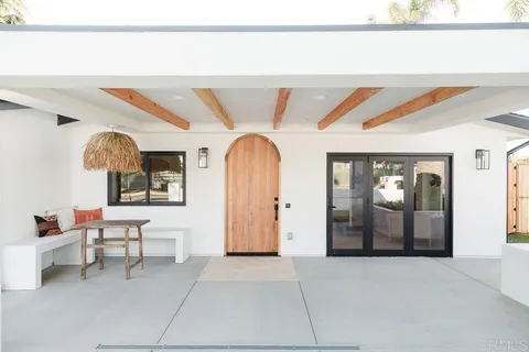 $2,450,450 | 1890 Basswood Avenue, Carlsbad, CA 92008