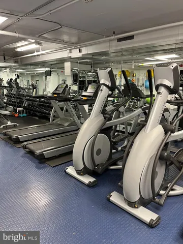 $129,000 | 2101-17 Chestnut Street, Unit 1706, Philadelphia, PA 19103