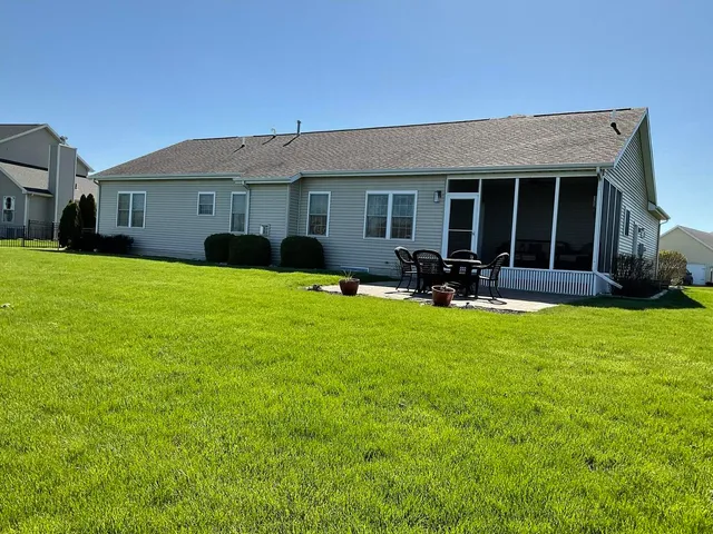 $499,000 | 1808 South Orchard Drive, Mahomet, IL 61853