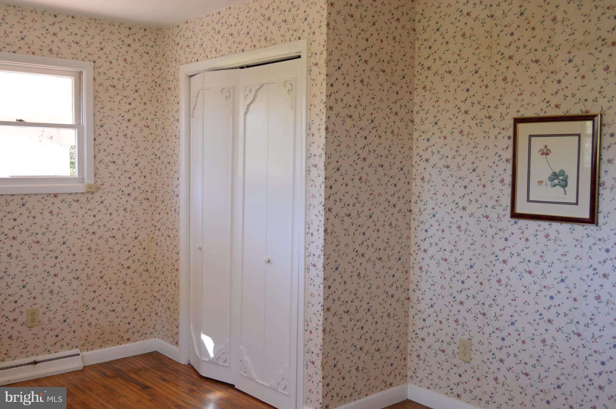 11420 Pleasant Vale Road Markham, VA 22643 - Photo 20 of 30 Master Bedroom - 1 of 2 Masters