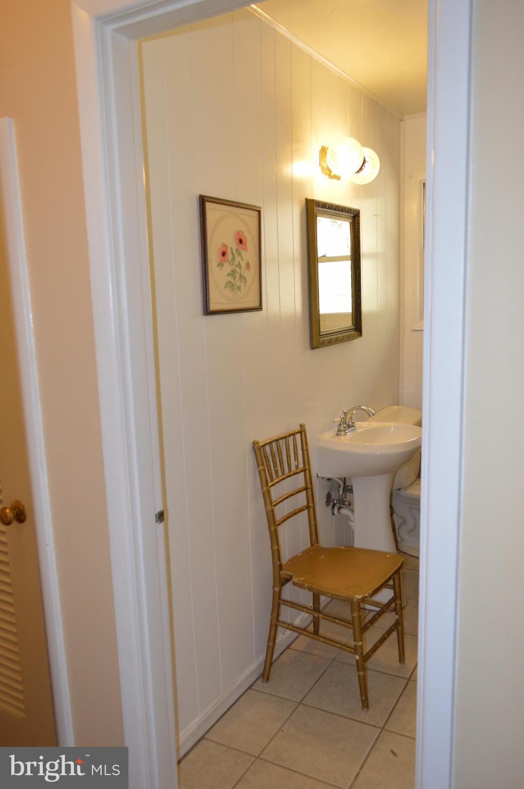 11420 Pleasant Vale Road Markham, VA 22643 - Photo 21 of 30 Bath