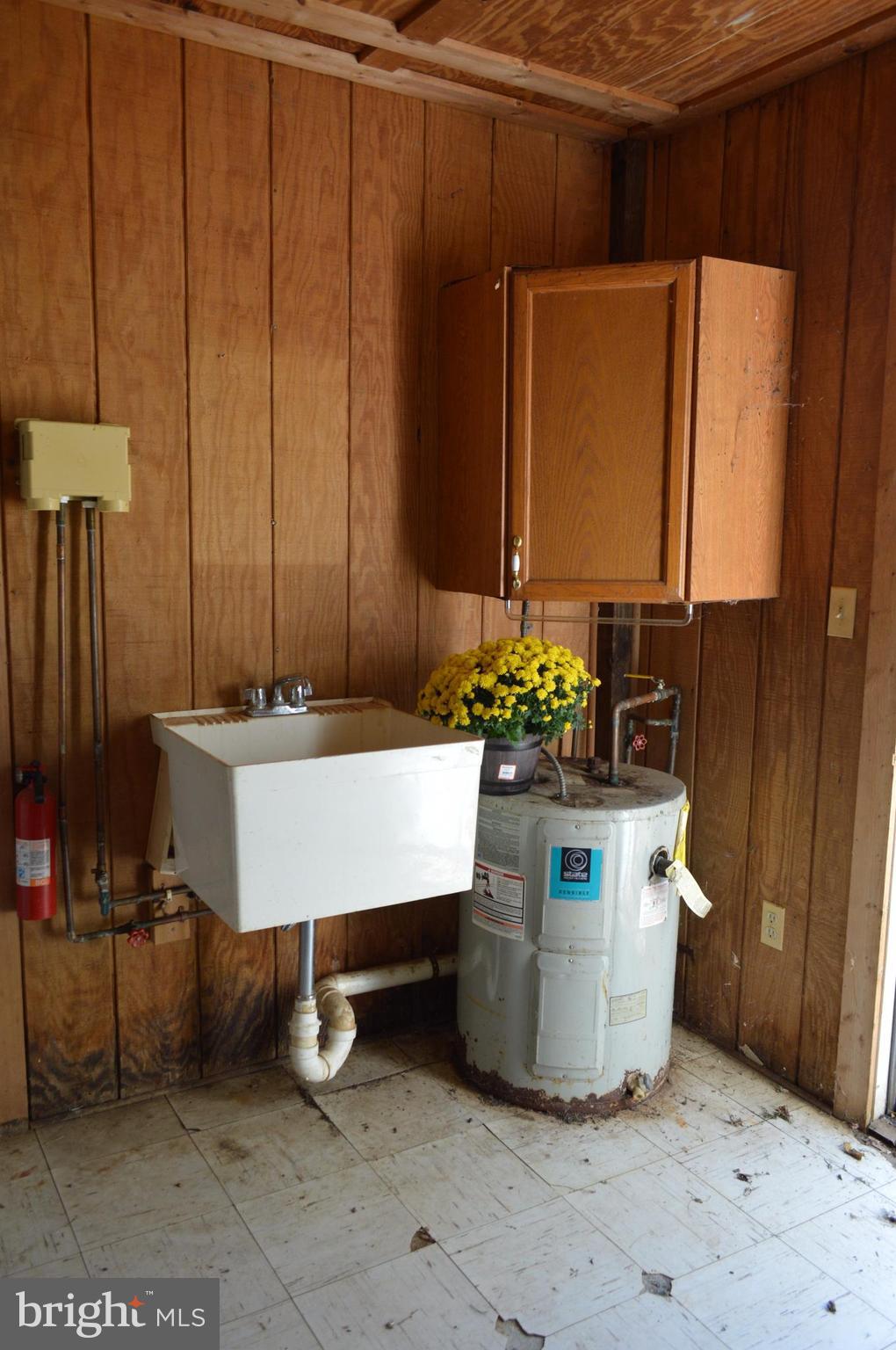 11420 Pleasant Vale Road Markham, VA 22643 - Photo 5 of 30 Water and Electricity in Barn. Tack Room