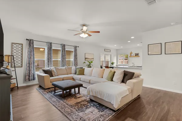 $299,000 | 925 Stampede Road, San Marcos, TX 78666