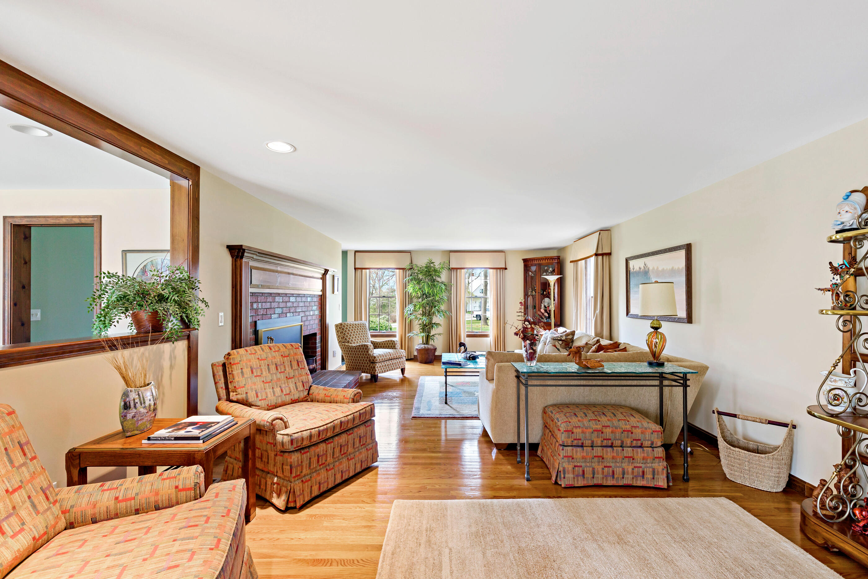 5 Shepherds Quay Brewster, MA 02631 - Photo 29 of 67 a living room with furniture and a large window