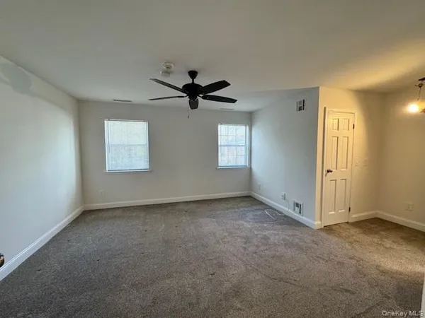 $3,500 | 404 Sara Circle, Port Jefferson Station, NY 11776