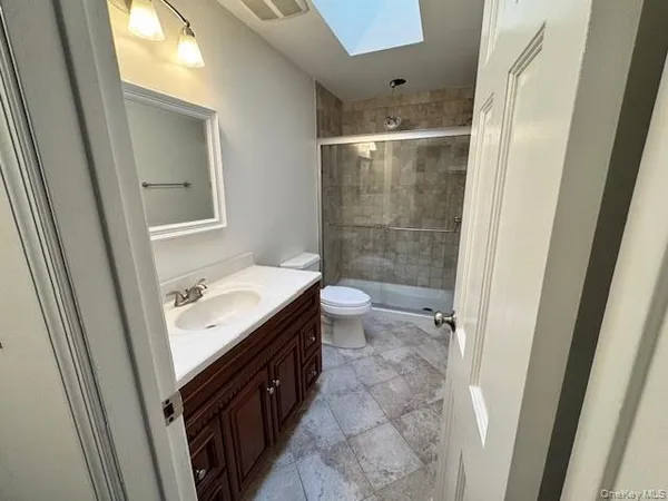 $3,500 | 404 Sara Circle, Port Jefferson Station, NY 11776