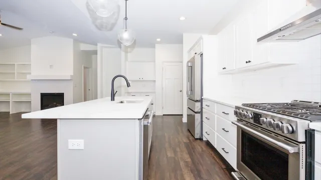 a view of an empty walk in closet