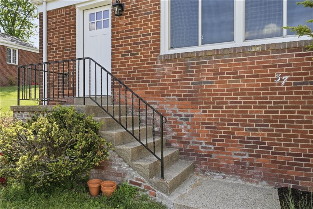 37 Pontiac Road Pittsburgh, PA 15241 - Photo 4 of 34 Gallery Image 4