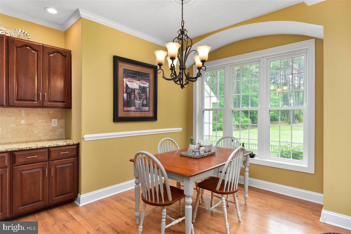 6745 Arvey Road Parsonsburg, MD 21849 - Photo 19 of 95 breakfast area