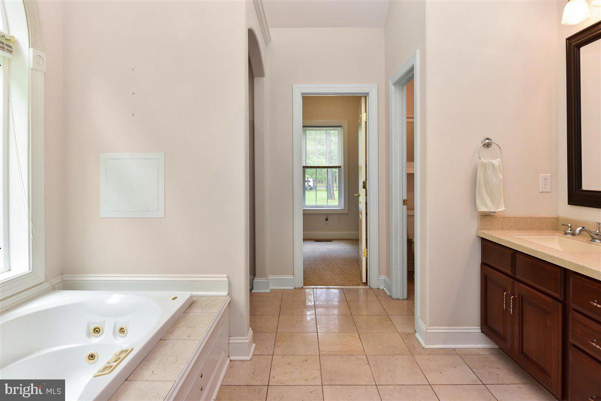 6745 Arvey Road Parsonsburg, MD 21849 - Photo 33 of 95 primary bathroom