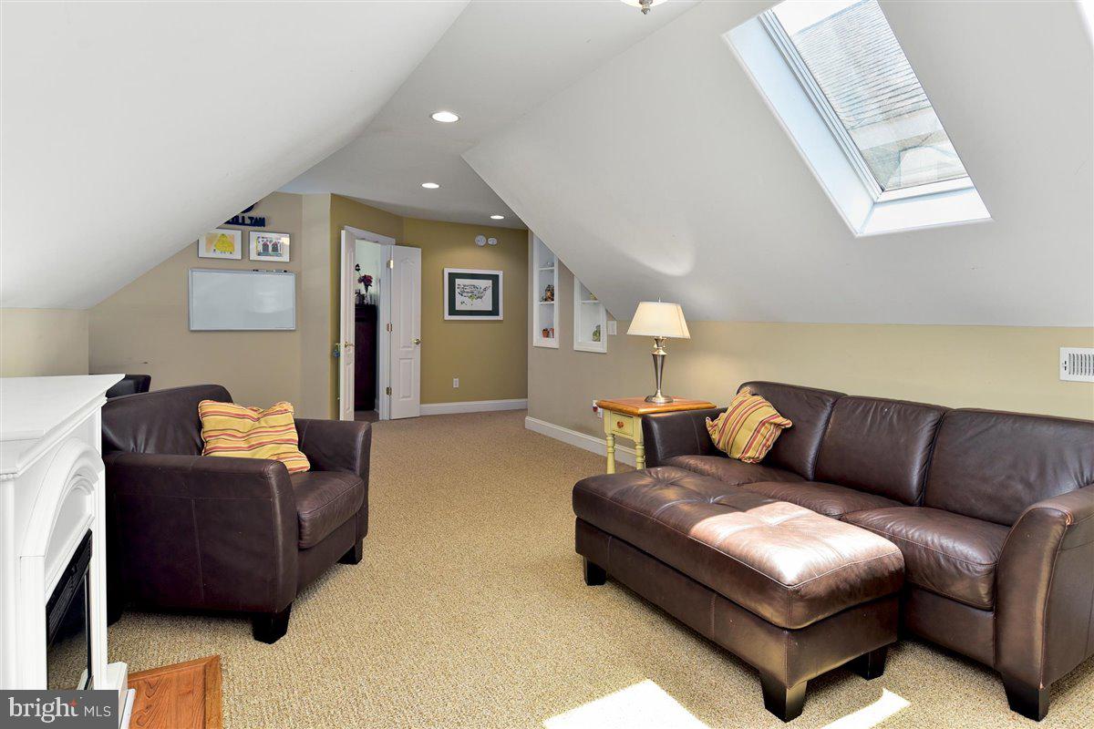6745 Arvey Road Parsonsburg, MD 21849 - Photo 53 of 95 2nd level family room