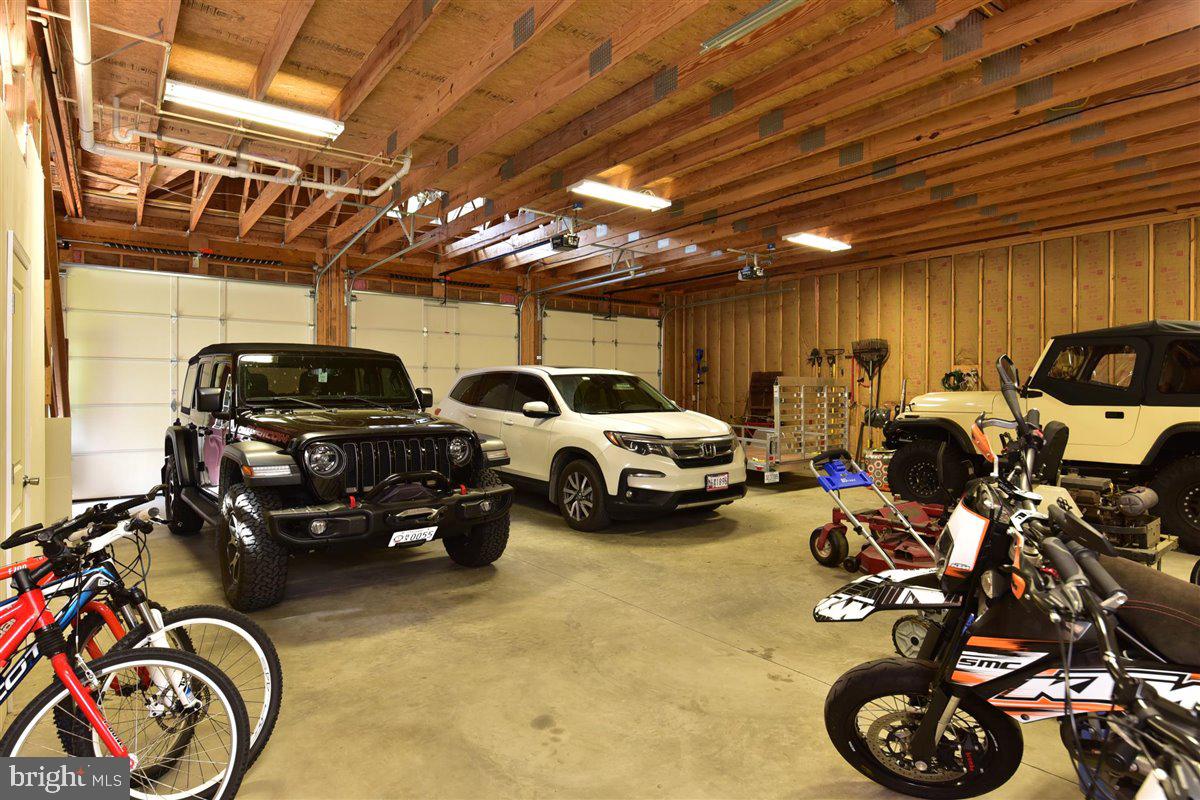 6745 Arvey Road Parsonsburg, MD 21849 - Photo 62 of 95 detached garage