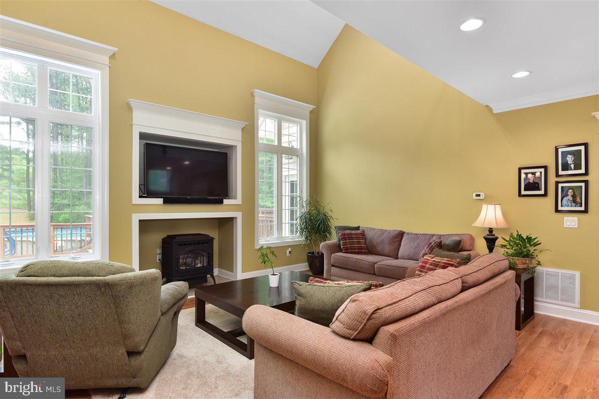 6745 Arvey Road Parsonsburg, MD 21849 - Photo 9 of 95 family room