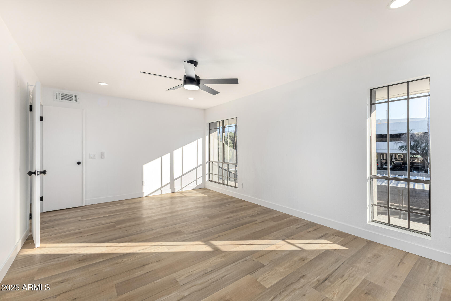 5207 North 24th Street, Unit 201 Phoenix, AZ 85016 - Photo 17 of 37 28-24th